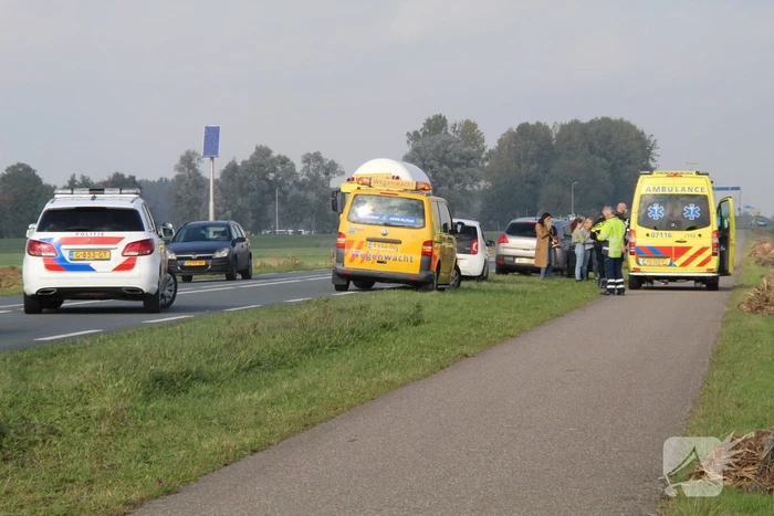 Kop-staart botsing tussen twee voertuigen