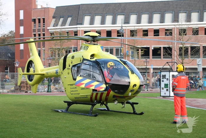 Traumahelikopter landt voor ongeval in huis