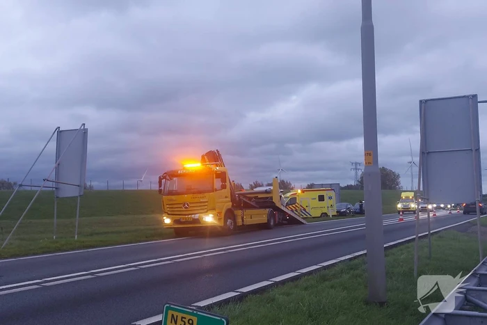 Veel schade bij ongeval tussen twee auto's