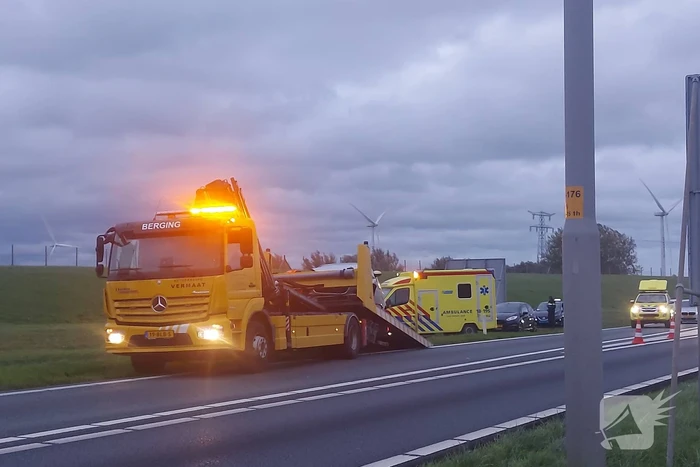 Veel schade bij ongeval tussen twee auto's