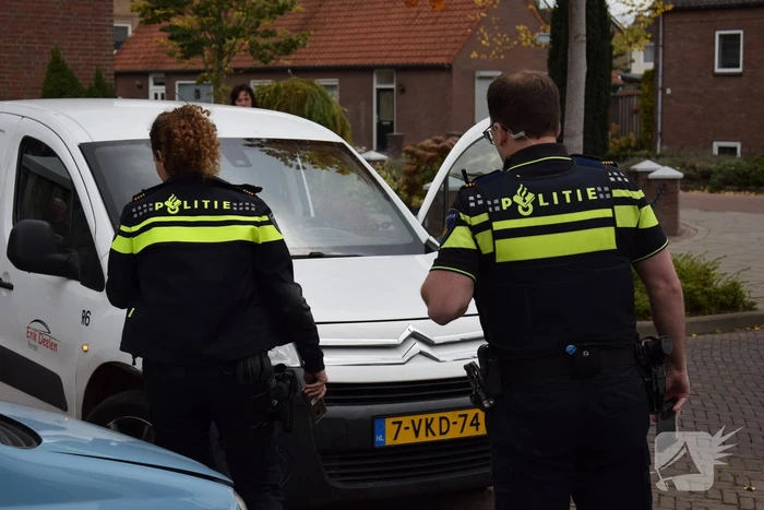 Drie voertuigen betrokken bij aanrijding op kruising