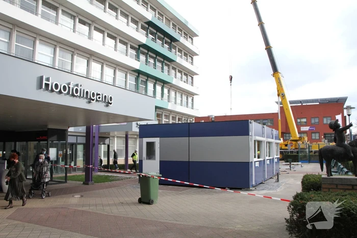 Units geplaatst bij Sint Jans Gasthuis voor toestroom coronapatiënten