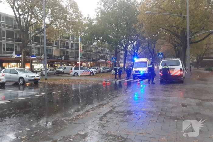 Persoon gewond na aanrijding met auto