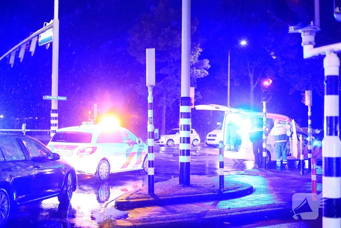 Twee gewonden bij aanrijding tussen motor en fiets