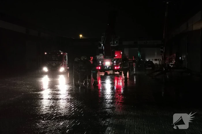 Twee personen vast in hoogwerker