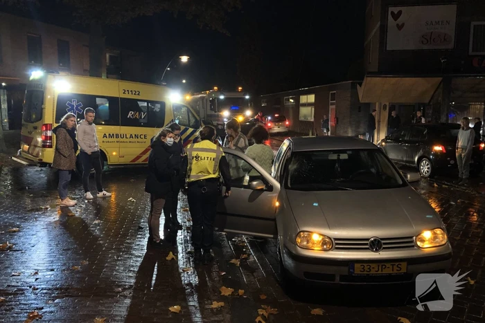 Voetganger gewond na aanrijding met personenauto op zebrapad
