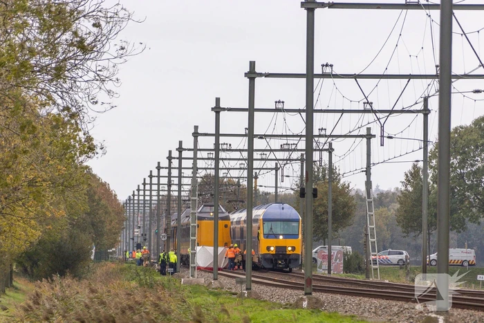 Geen treinverkeer door aanrijding met fietser