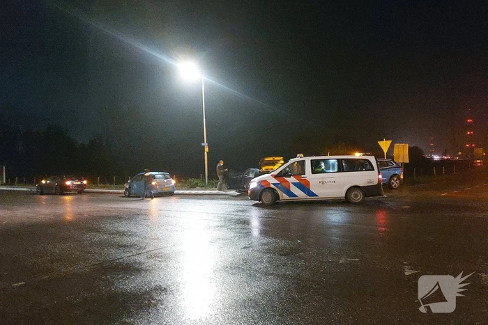 Twee voertuigen betrokken bij botsing