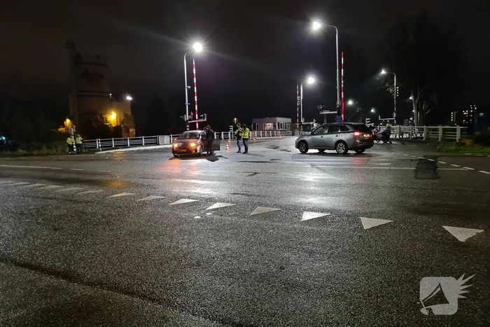 Schade aan politieauto na aanrijding