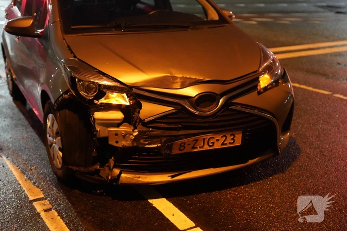 Schade aan politieauto na aanrijding