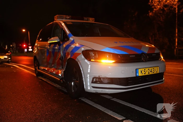 Schade aan politieauto na aanrijding