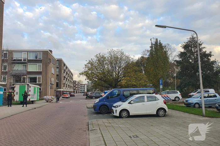 Politie doet inval in appartementencomplex