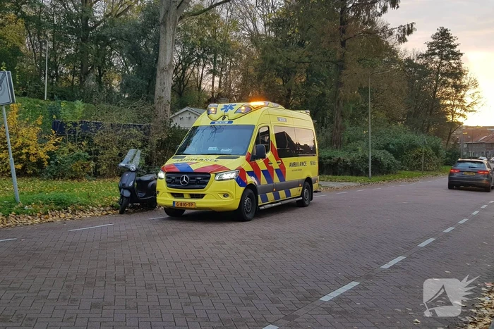 Meisje gewond na val met scooter