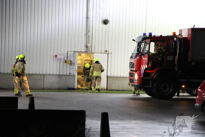 Brand na explosie in bedrijfspand
