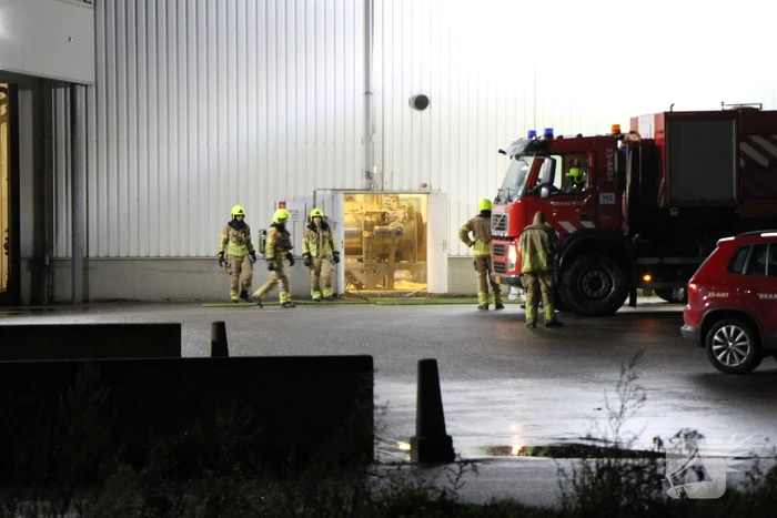Brand na explosie in bedrijfspand