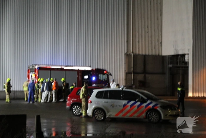 Brand na explosie in bedrijfspand