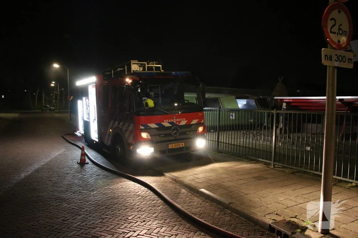 Brand in grote papiercontainer