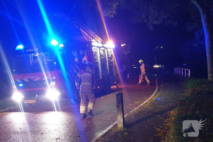 Brand in schoorsteen van woning
