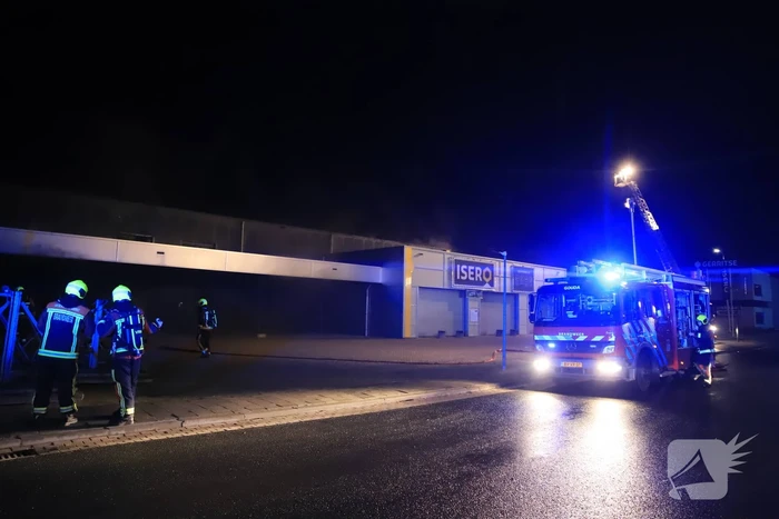 Grote brand in ijzerwarenhandel pand