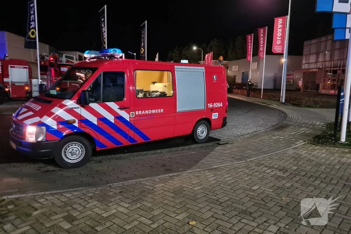 Grote brand in ijzerwarenhandel pand