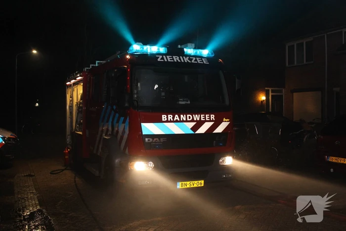Twee geparkeerde auto's verwoest door brand