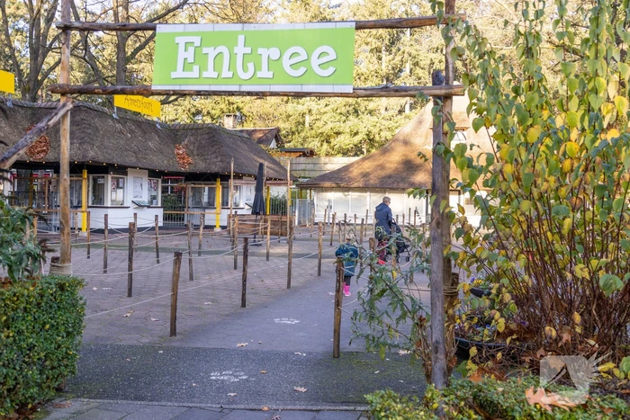 Protestactie tegen doodgeschoten chimpansees DierenPark Amersfoort