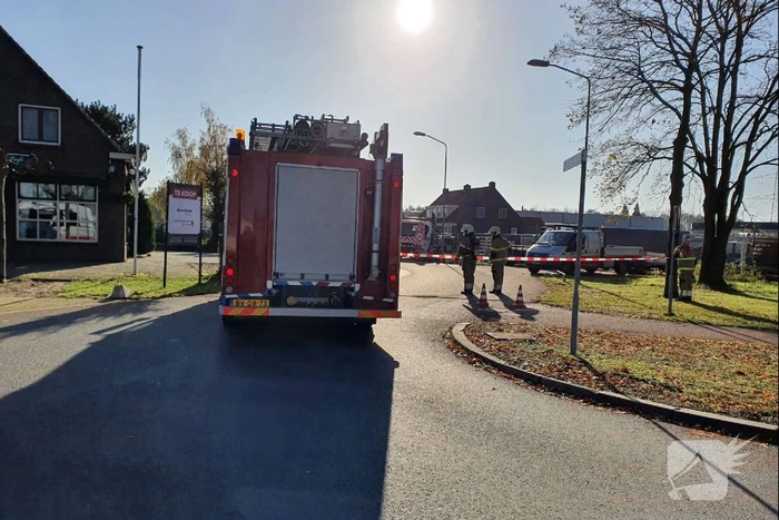 Weg afgesloten na gaslekkage door graafwerkzaamheden