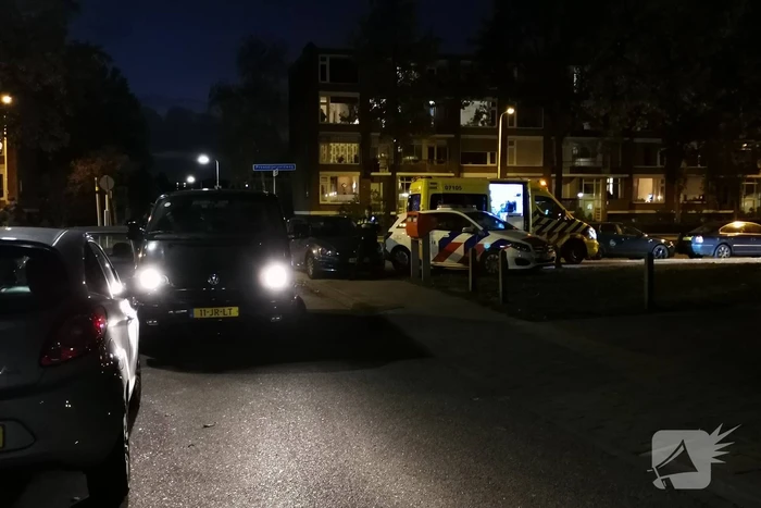 Man gewond na aanrijding met bestelbus