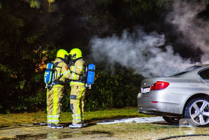 Auto verwoest door brand