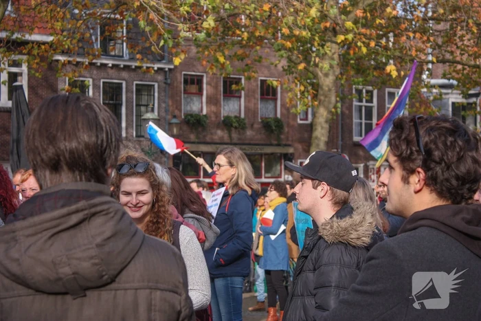 Demonstratie voor de vrijheid bij Onze Lieve Vrouwetoren