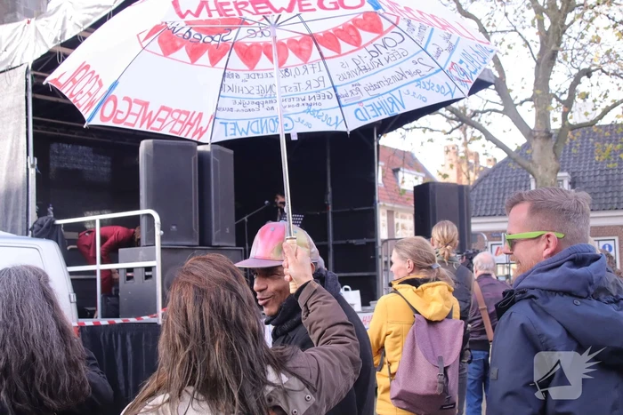 Demonstratie voor de vrijheid bij Onze Lieve Vrouwetoren