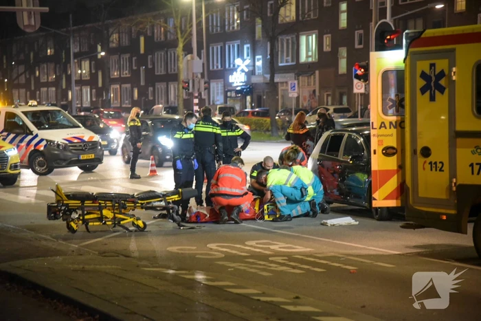 Voetganger ernstig gewond bij aanrijding met auto