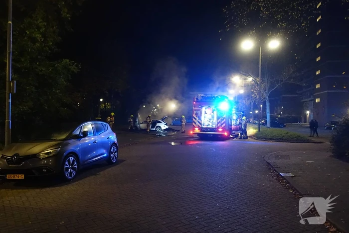 Auto verwoest door brand