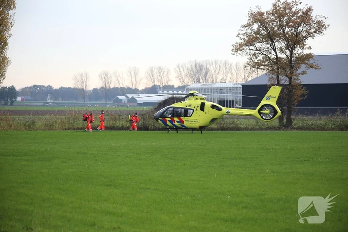 Frontale botsing tussen bestelbus van ANWB en personenauto