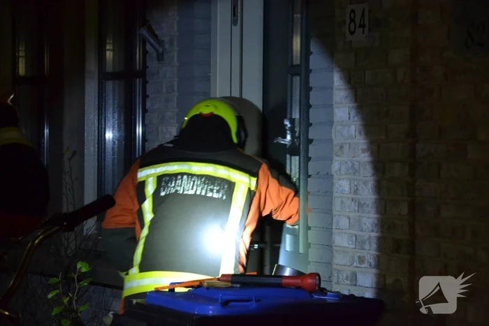 Bewoner buitengesloten van woning