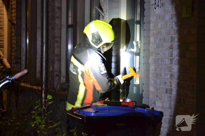 Bewoner buitengesloten van woning