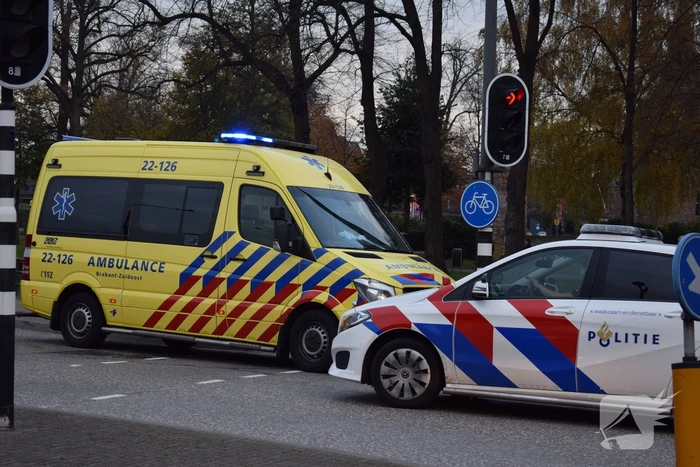 Te water geraakte persoon gewond naar ziekenhuis