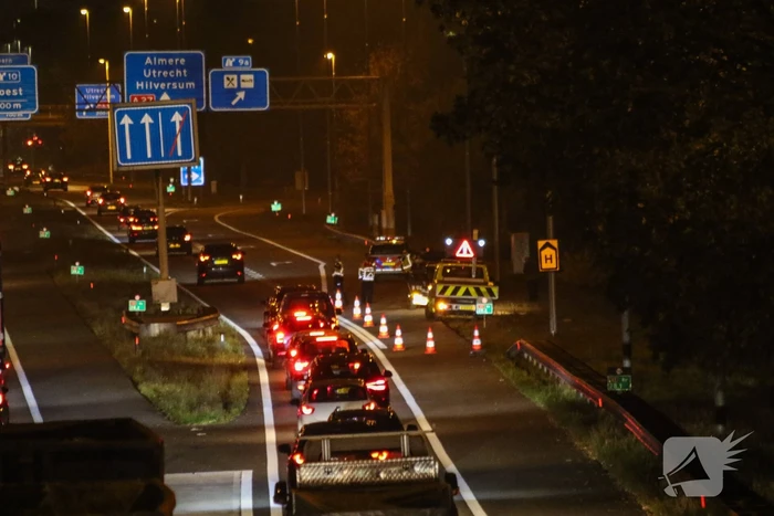 Voertuig vat vlam op afrit snelweg