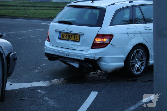 Schade na aanrijding tussen meerdere voertuigen