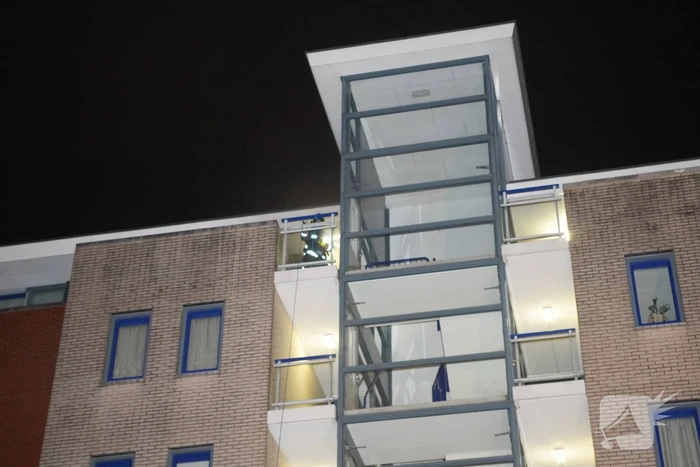 Veel rook bij brand in flatwoning