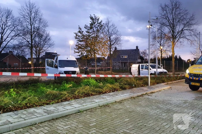 Politie lost waarschuwingsschot bij aanhoudingen