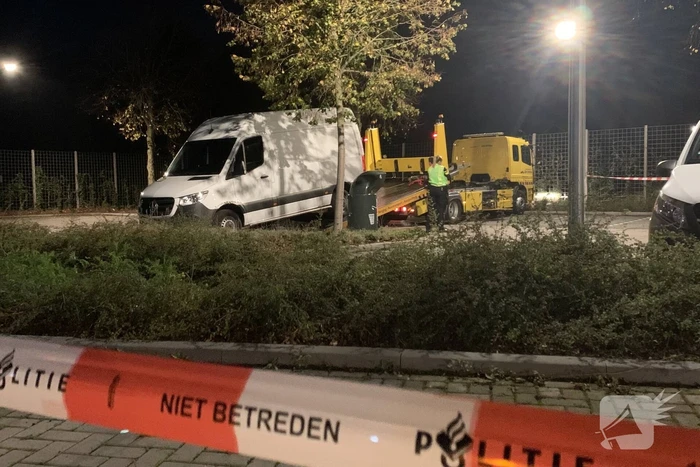 Politie lost waarschuwingsschot bij aanhoudingen