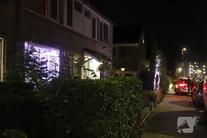 Man gewond na steekincident in woning