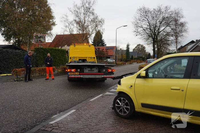 Flinke schade na aanrijding op T-splitsing