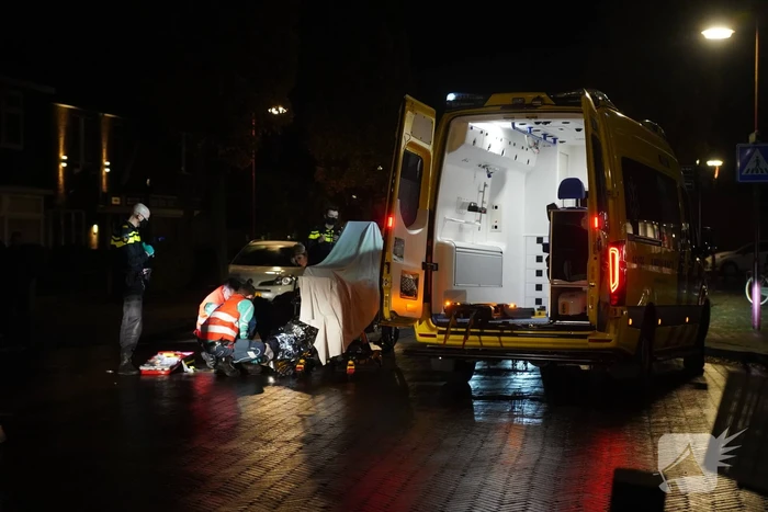 Persoon vlucht na aanrijding met scooter