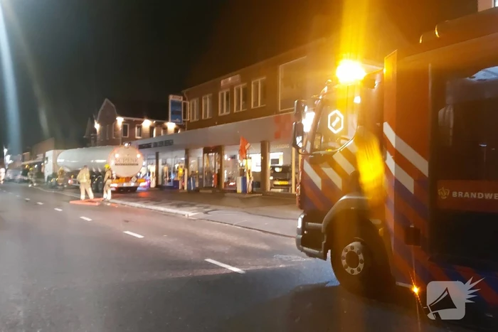 Tankwagen lekt grote hoeveelheid brandstof