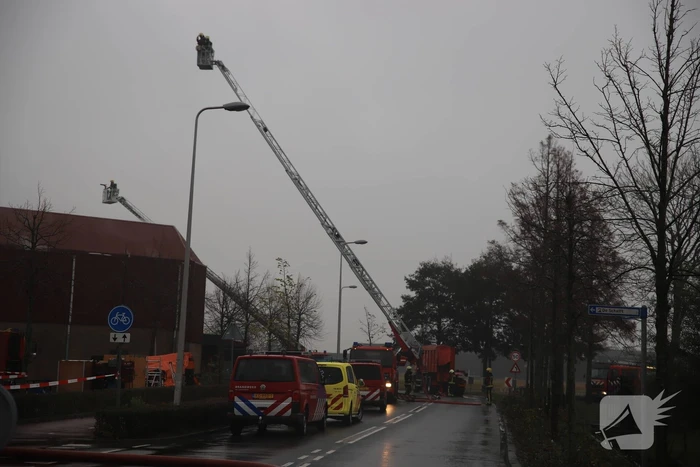Sporthal Optisport De Schelft verwoest door brand