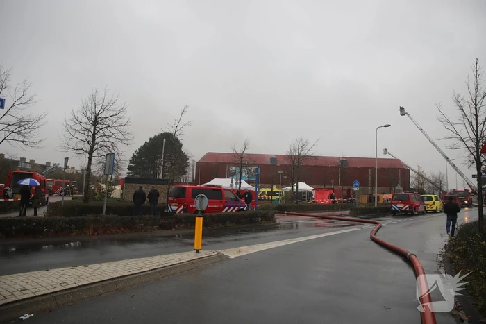 Sporthal Optisport De Schelft verwoest door brand