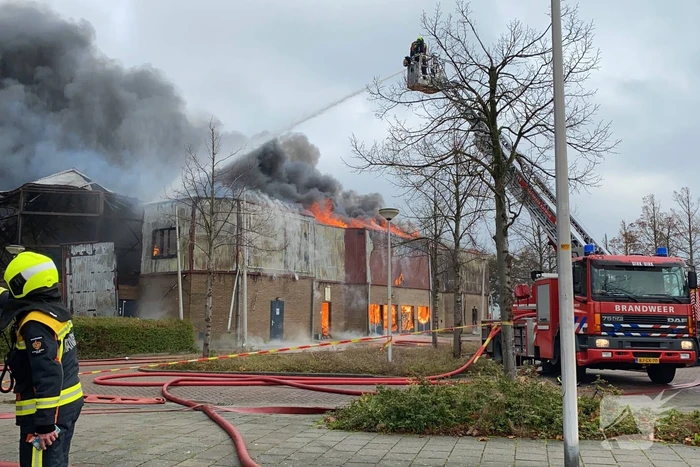 Sporthal Optisport De Schelft verwoest door brand
