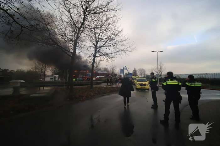 Sporthal Optisport De Schelft verwoest door brand